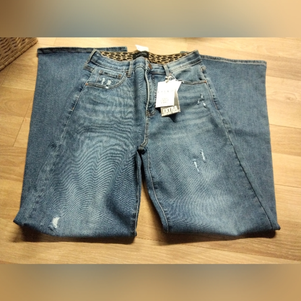 Trendy Distressed Blue Boyfriend Jeans